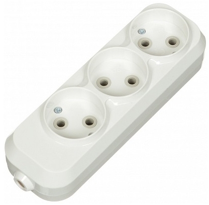 TDM ELECTRIC SQ1806-0416 Колодка розеточная 3 гнезда 2П б/з 10А 250В белая серии "Народная"